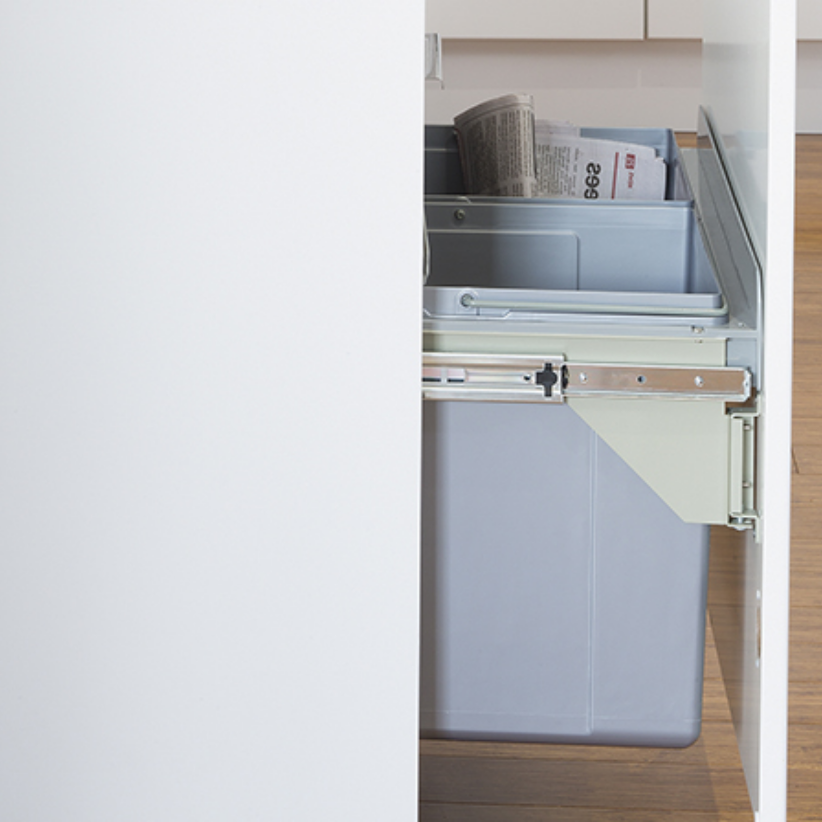 Kaboodle Pullout Waste Bins, Side-Mount, Waste Storage, Removable Bin - 2 removable bins for sorting & easy disposal